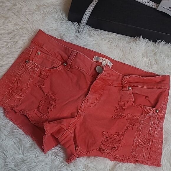 Love Fire Distressed Shorts red orange pattern denim size 1 juniors festival - Picture 1 of 15